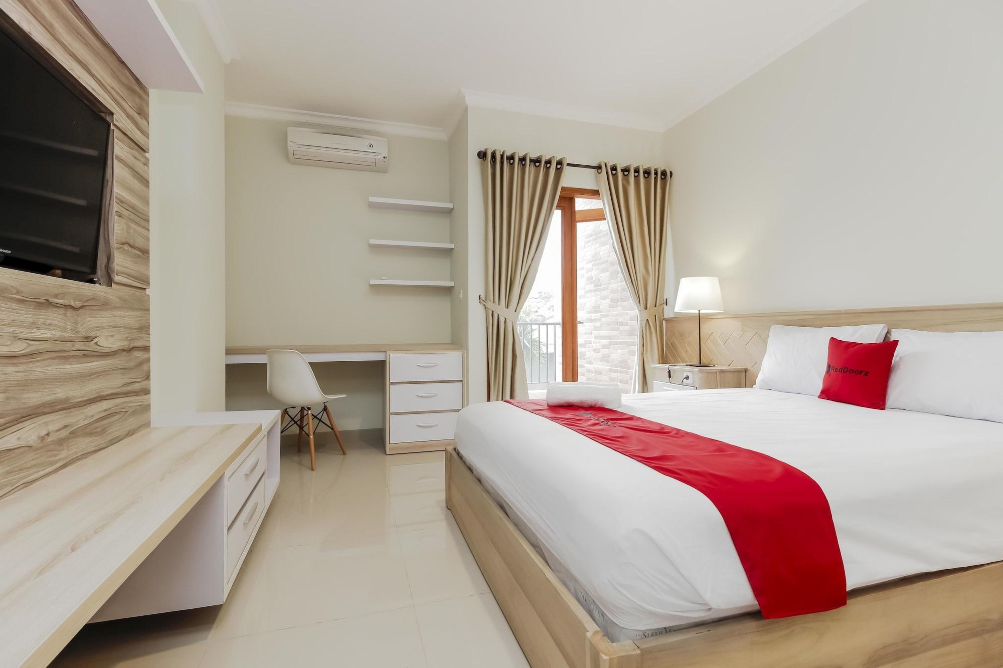 Reddoorz Premium Near Ragunan Zoo 2 Jakarta Buitenkant foto